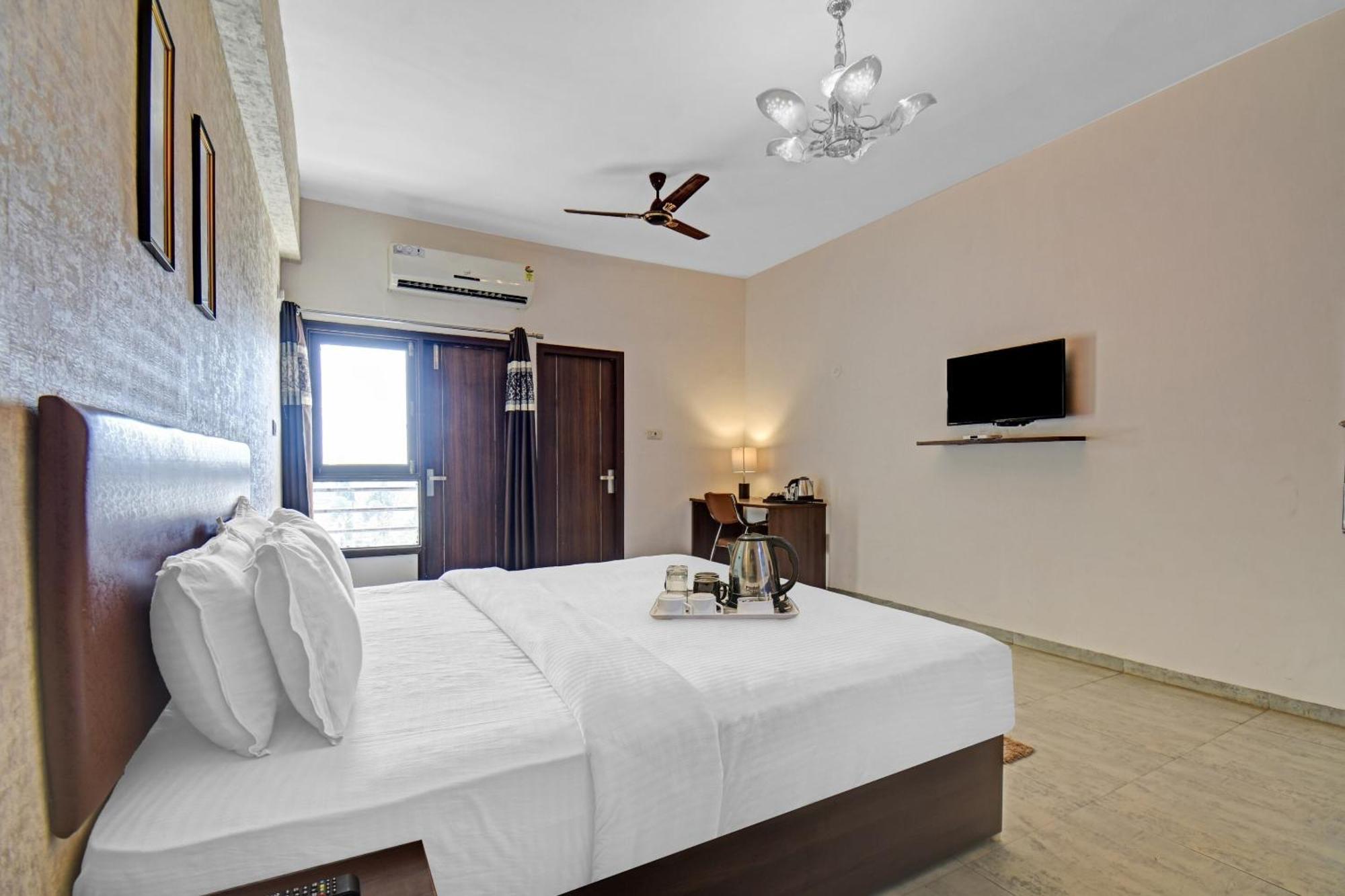 Townhouse Classio Suites 舍地 外观 照片