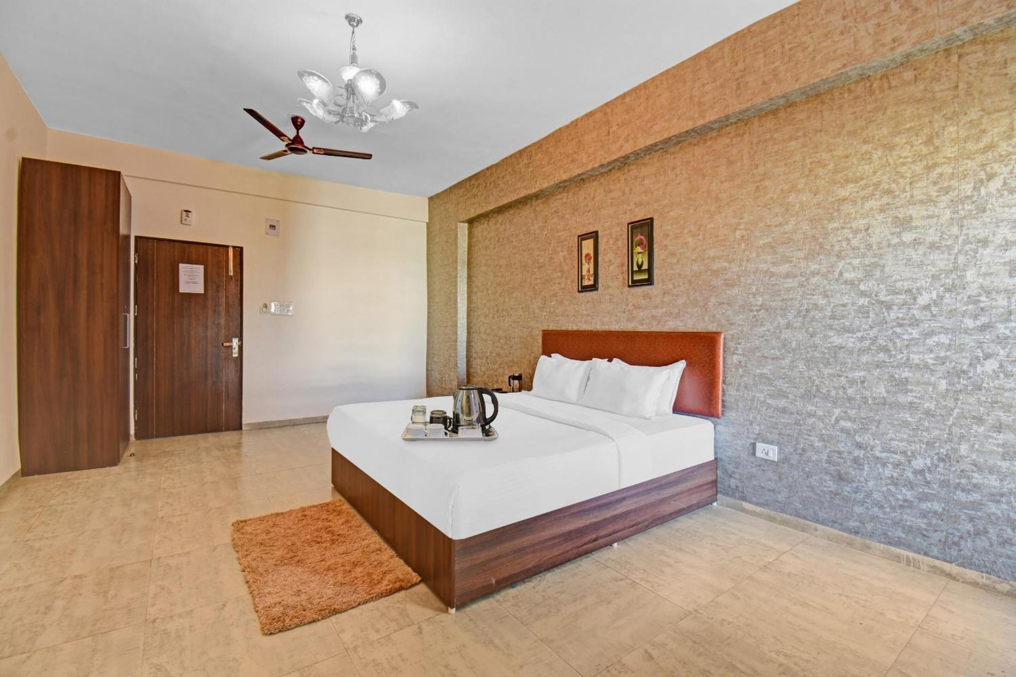 Townhouse Classio Suites 舍地 外观 照片