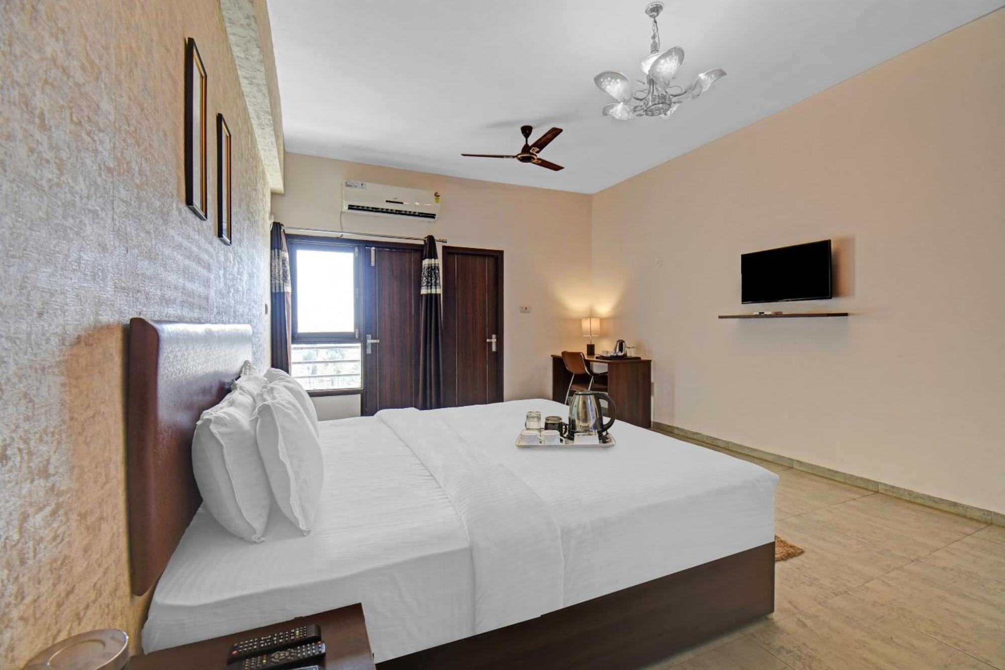 Townhouse Classio Suites 舍地 外观 照片