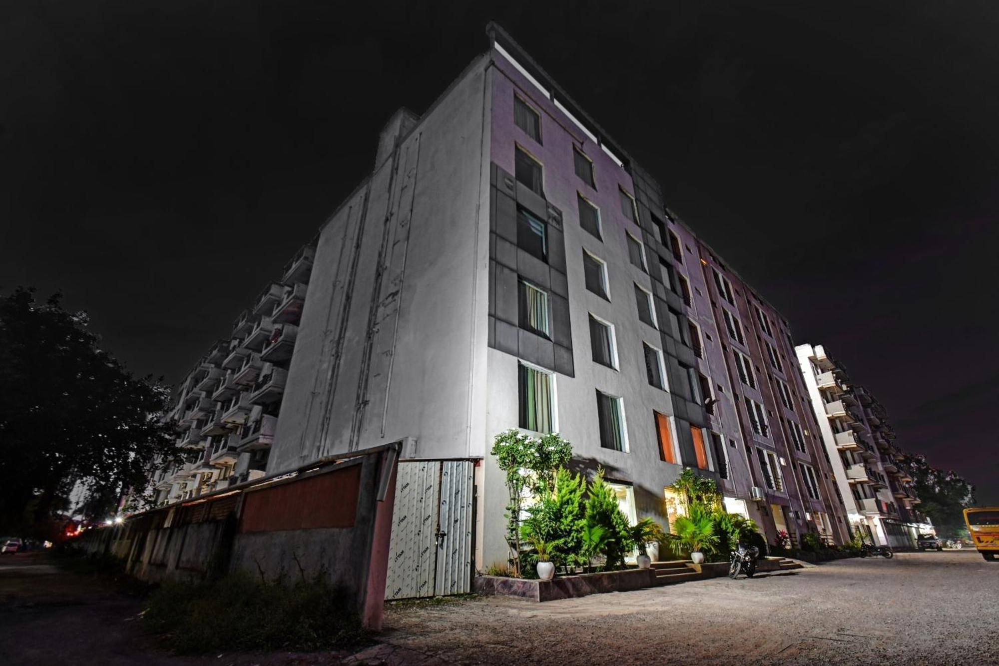 Townhouse Classio Suites 舍地 外观 照片