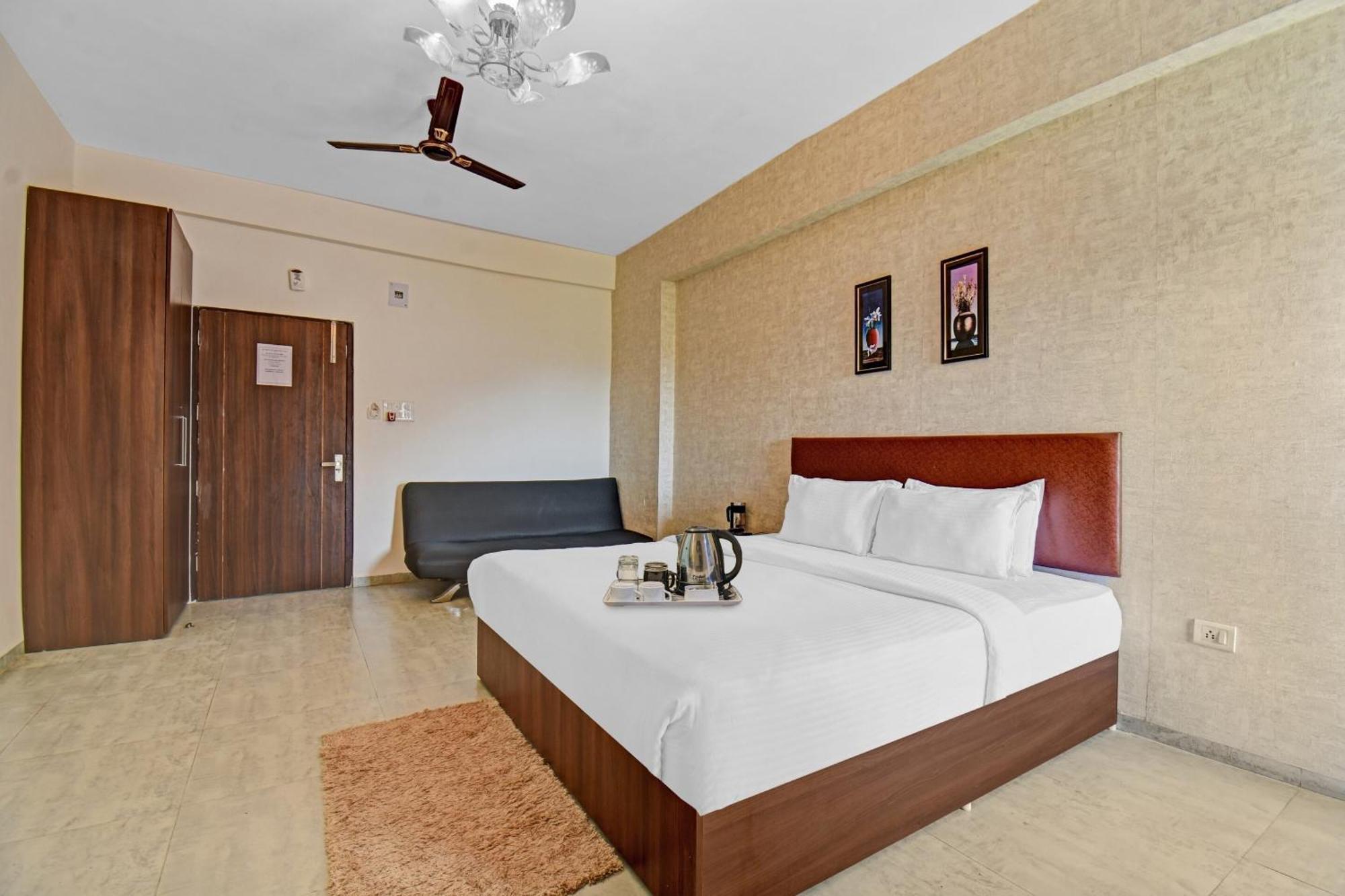 Townhouse Classio Suites 舍地 外观 照片