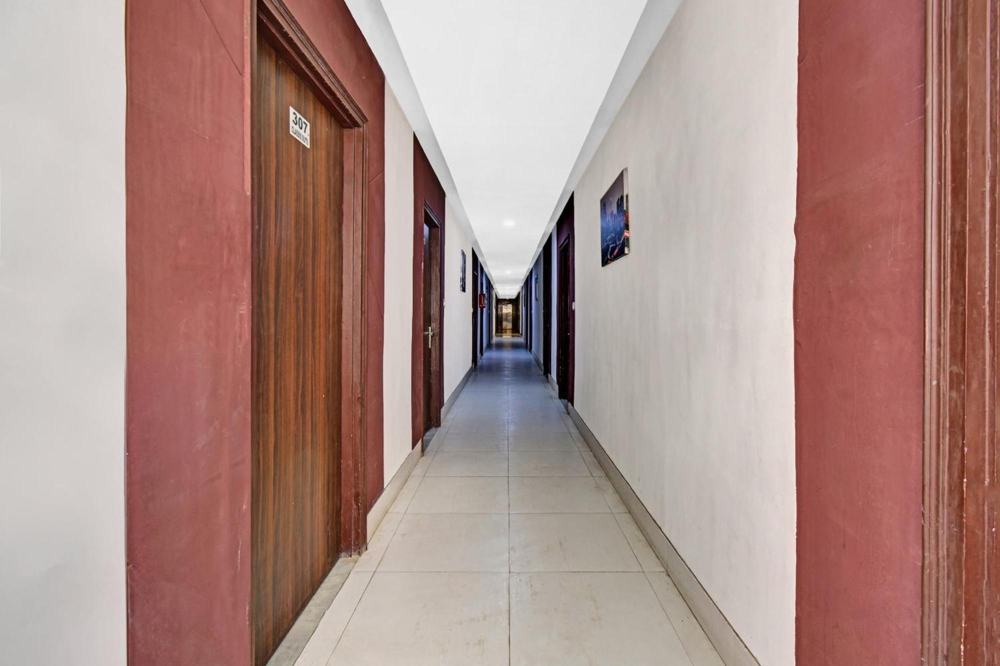 Townhouse Classio Suites 舍地 外观 照片